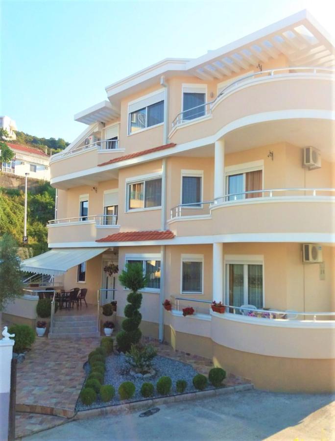 Apartmants Elisa Ulcinj Exterior photo