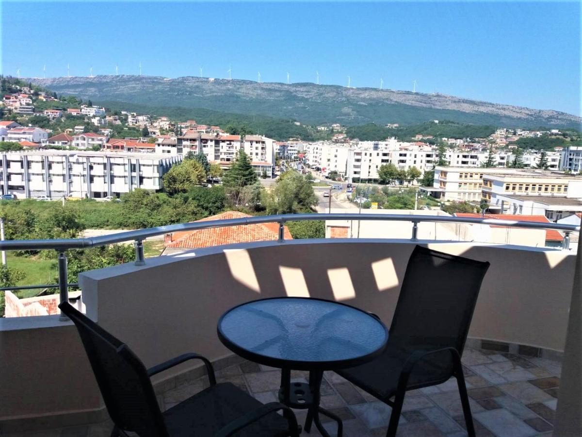 Apartmants Elisa Ulcinj Exterior photo