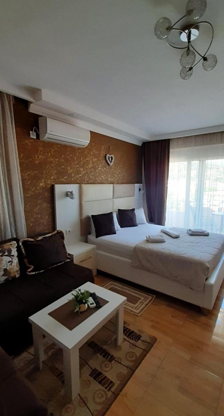 Apartmants Elisa Ulcinj Exterior photo