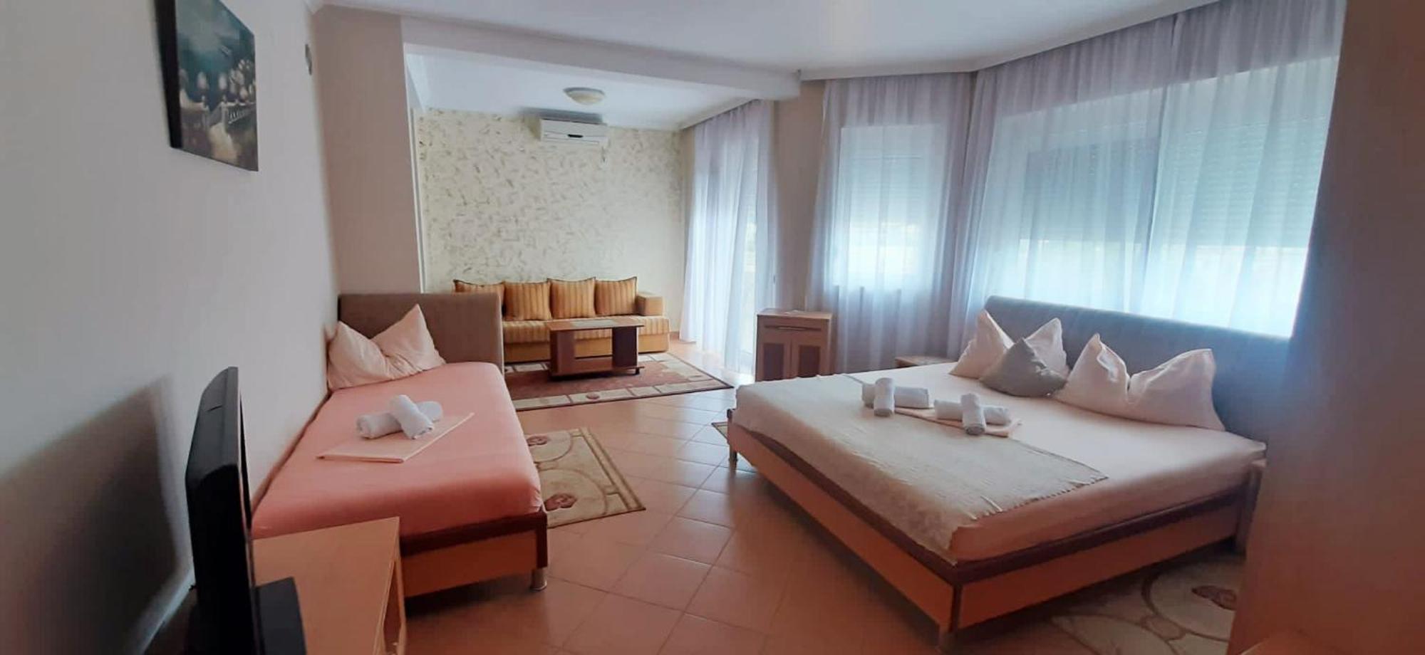 Apartmants Elisa Ulcinj Exterior photo